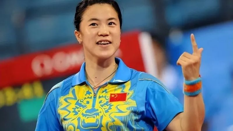 Vận Động Viên Bóng Bàn Wang Nan