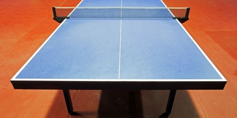 Bàn bóng bàn tập luyện